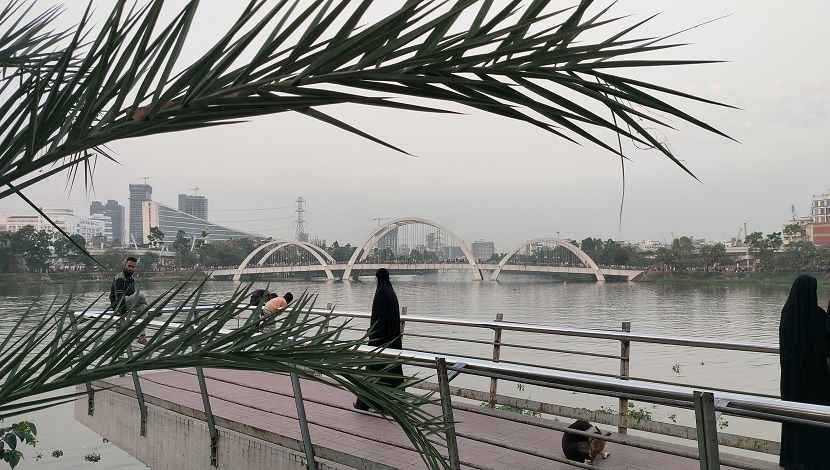 চৈত্রের সকালে রাজধানী ঢাকার হাতির ঝিলের চিত্র।
তারিখ : ২৬ মার্চ ২০২৪
ছবি সংগ্রহে: সৈয়দ জাফরান হোসেন নূর, দৈনিক আমার বাঙলা।