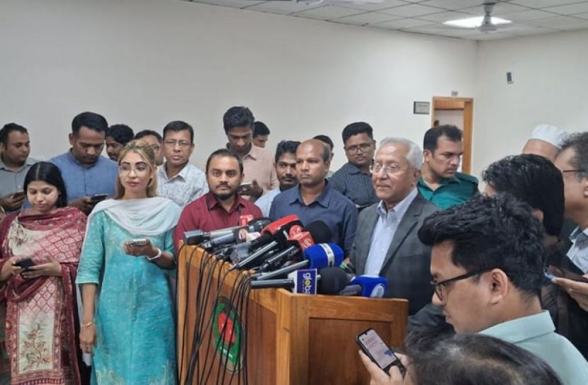 ৩০০ আসনে চূড়ান্ত ভোটকেন্দ্র ৪২ হাজার ৭৬১