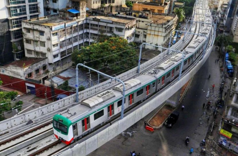 সকাল থেকে মেট্রোরেলের চলাচল স্বাভাবিক
