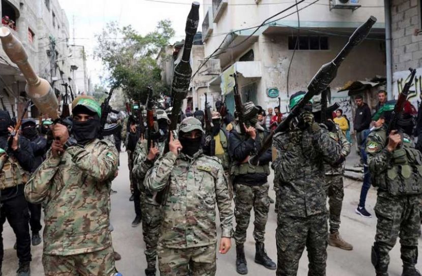 হামাসের নিরস্ত্রীকরণ প্রশ্নে প্রায় ৭০ শতাংশ ফিলিস্তিনি ঘোরবিরোধী