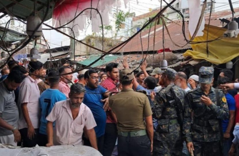 নরসিংদী জেলা প্রশাসনের ভ্রাম্যমাণ আদালতে হামলা