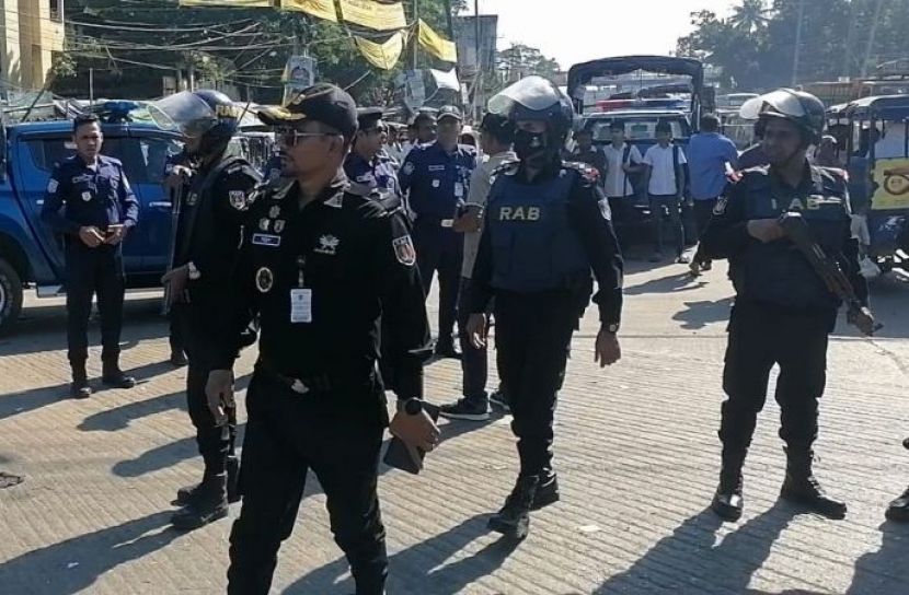 নোয়াখালীতে র‍্যাবের বিশেষ টহল ও চেকপোস্ট জোরদার