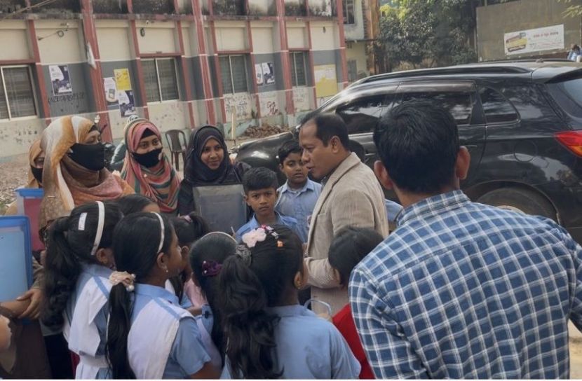 শিক্ষকদের আন্দোলন: লক্ষ্মীপুরে দেড় ঘন্টা পর পরীক্ষা শুরু