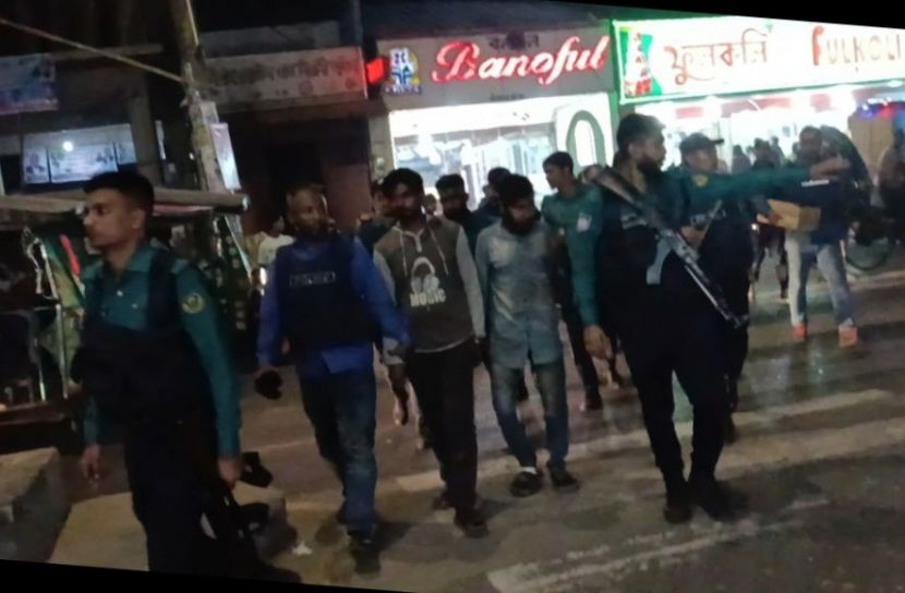 চান্দগাঁও থানা পুলিশের অভিযানে দুই মাদক ব্যবসায়ী আটক