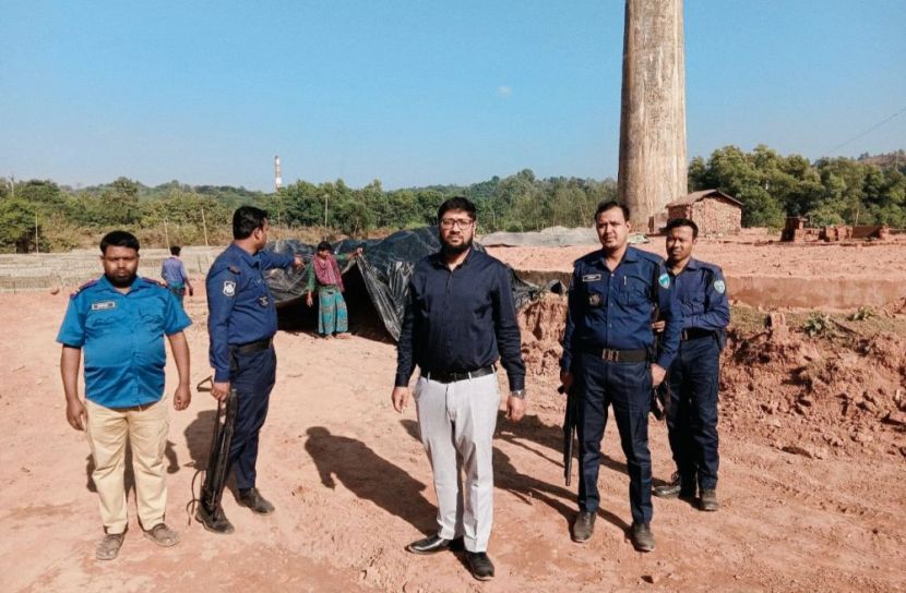 লামায় ইটভাটা মালিকদের ৮ লাখ টাকা জরিমানা