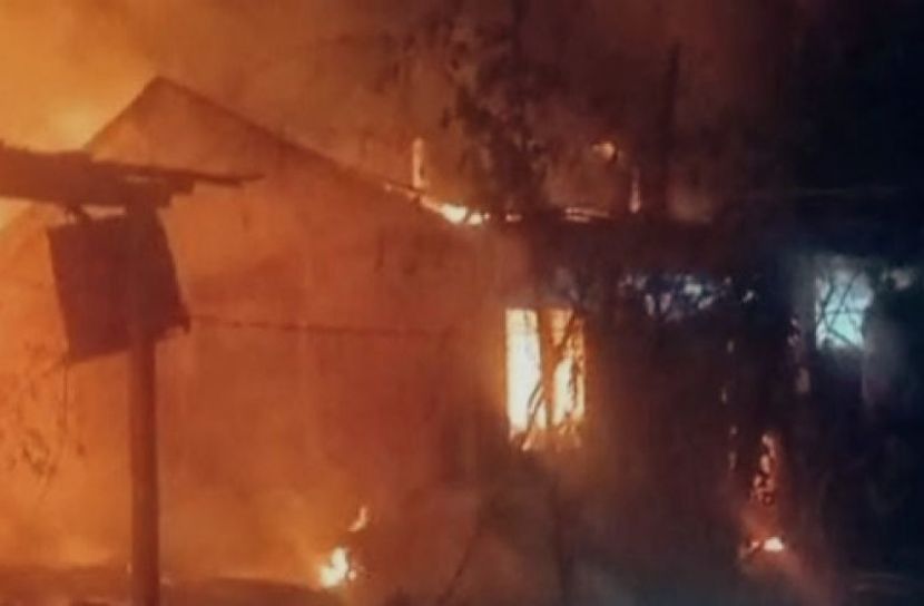 বোয়ালখালীতে আগুন, ৭টি বসতঘর পুড়ে ছাই