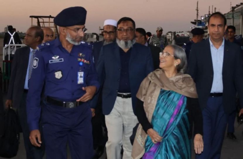 মৎস্য ও প্রাণিসম্পদ উপদেষ্টা কক্সবাজারে, স্বাগত জানালেন পুলিশ সুপার