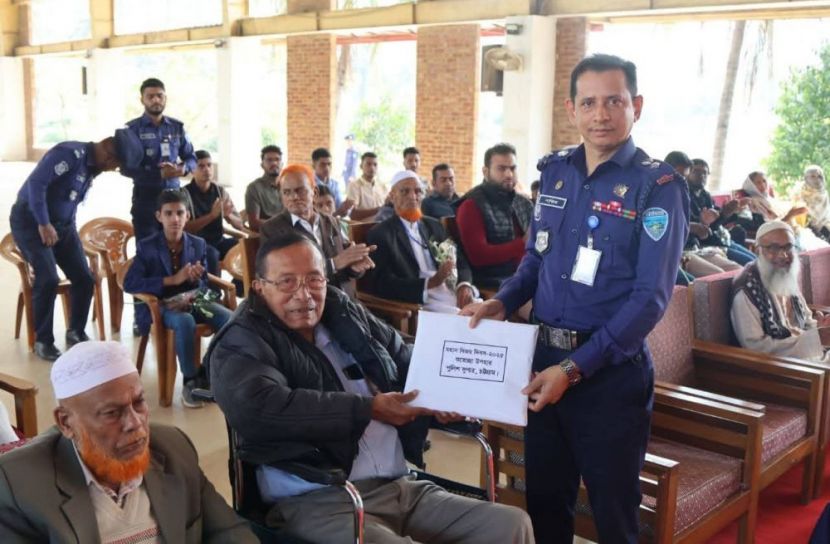 চট্টগ্রামে পুলিশ বীর মুক্তিযোদ্ধা ও শহিদ পরিবারকে জেলা পুলিশের সংবর্ধনা