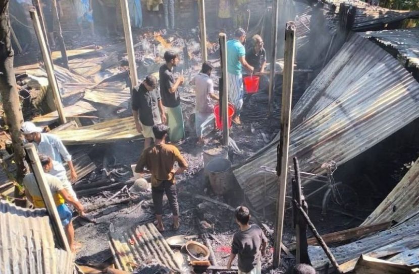 ফটিকছড়িতে অগ্নিকাণ্ডে দুই বসতঘর পুড়ে ছাই