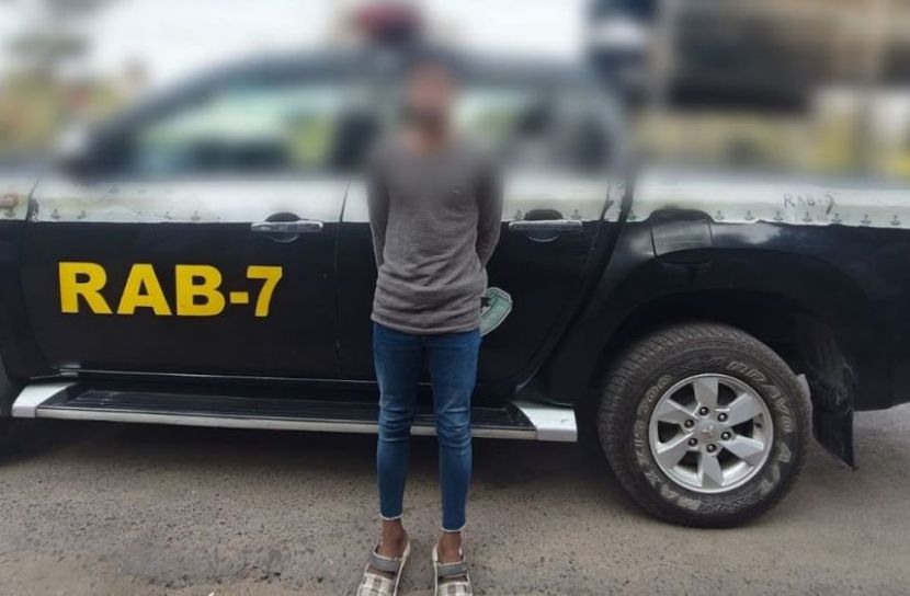 হালিশহরে হত্যা মামলার পলাতক আসামি গ্রেফতার