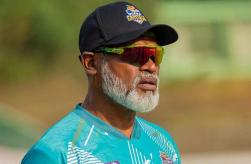 বিপিএলের মাঠে হঠাৎ অসুস্থ, হাসপাতালে কোচ জাকিরের মৃত্যু