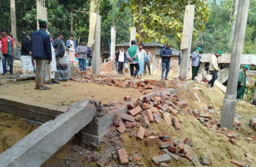 চকরিয়ায় ৫০ লাখ টাকার মূল্যের বনভূমি উদ্ধার