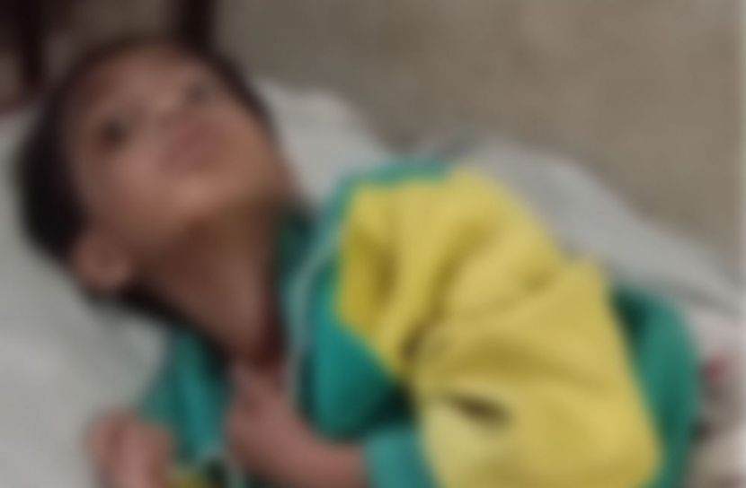 মোরেলগঞ্জে নাবালিকাকে শ্বাসরোধ করে হত্যাচেষ্টা! ইটের আঘাতে রক্তাক্ত ,বাবা–মা আহত।