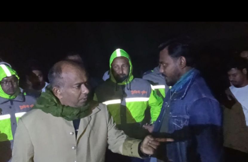 রাতভর টহলে ট্যুরিস্ট পুলিশ, নিরাপদ কক্সবাজারে স্বস্তিতে পর্যটকরা