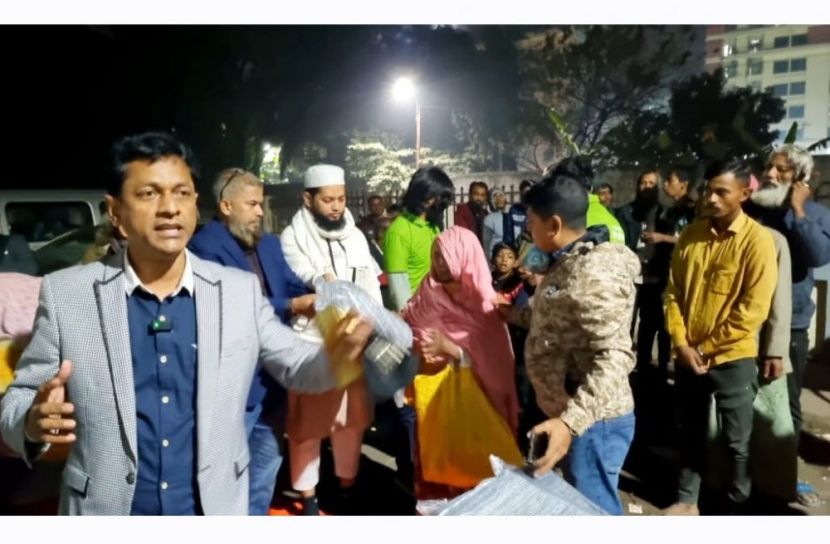নগরীর সুবিধা বঞ্চিতদের মাঝে ওয়েলফেয়ার সোসাইটির শীতবস্ত্র বিতরণ শুরু