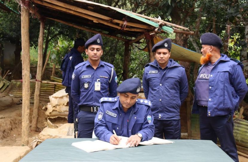 রুমার কৈক্ষ্যংঝিড়ি পুলিশ ক্যাম্প পরিদর্শন করলেন পুলিশ সুপার