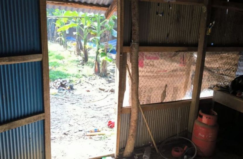 চট্টগ্রামে পুলিশ পরিচয়ে অস্ত্রের মুখে জিম্মি করে ডাকাতি