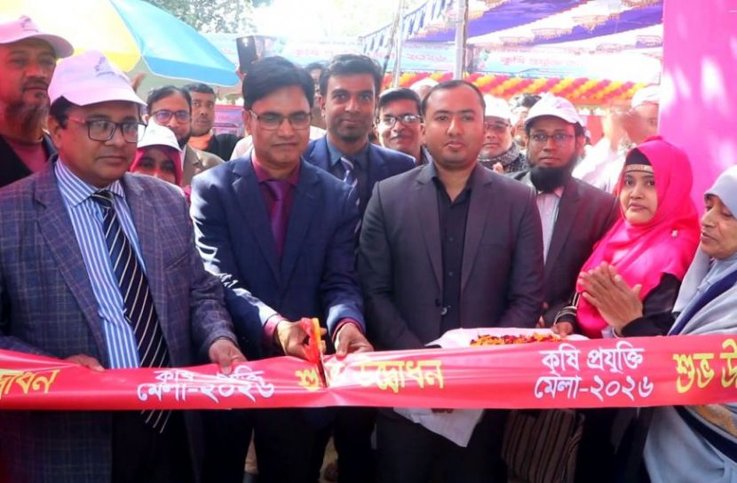 দৌলতপুরে তিন দিনব্যাপী কৃষি প্রযুক্তি মেলার উদ্বোধন