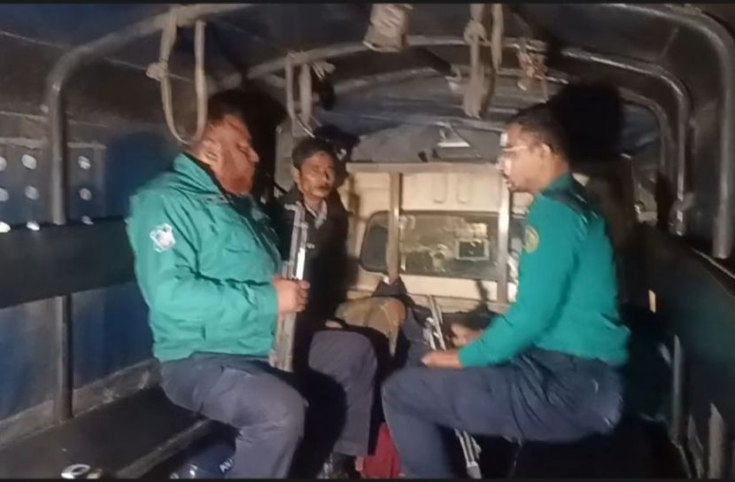 চকবাজারে অস্ত্রসহ রোহিঙ্গা আটক