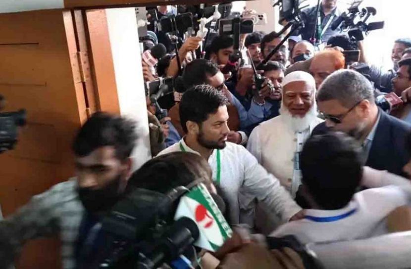 ভোট দিলেন জামায়াত আমির