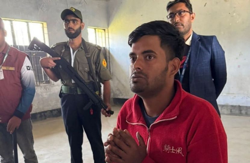 কুষ্টিয়ায় ব্যালট পেপার বাইরে আনার দায়ে একজনের তিন বছরের কারাদণ্ড