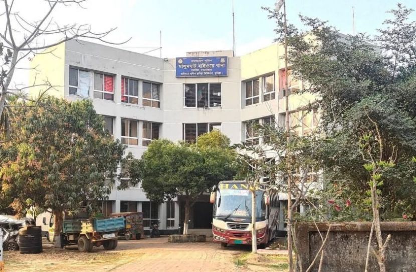 মালুমঘাট হাইওয়ে পুলিশের বিশেষ অভিযান