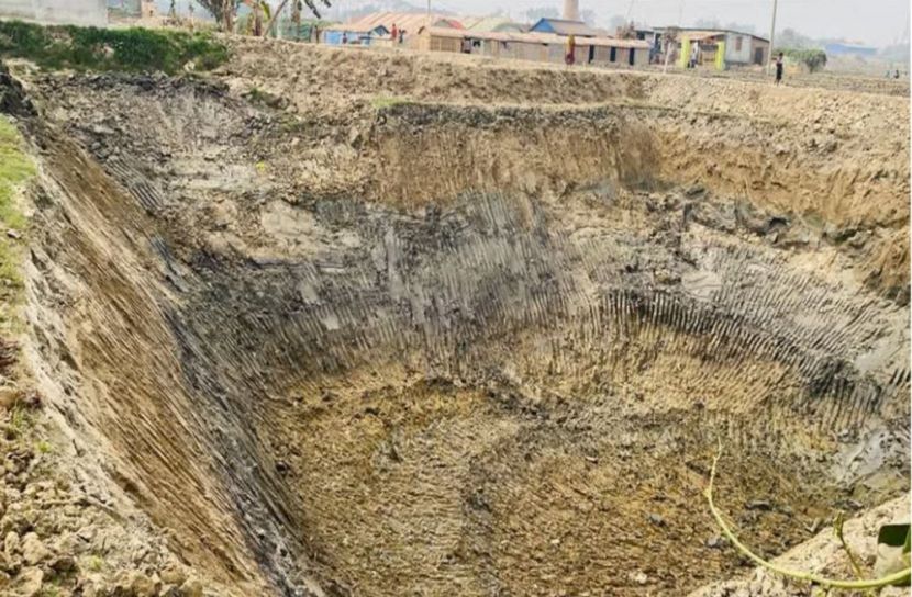 মাটি কাটার অভিযোগে বন্দরের দাসেরগাঁওয়ে মোবাইল কোর্ট, ৫০ হাজার টাকা জরিমানা