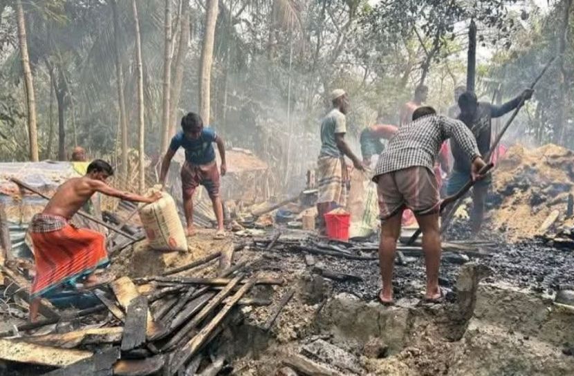 রাঙ্গাবালীতে শর্ট সার্কিটের আগুনে দুই বসতঘর পুড়ে ছাই