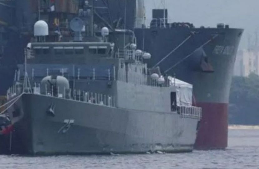 শ্রীলঙ্কার কাছে ডুবতে বসেছে ইরানি যুদ্ধজাহাজ