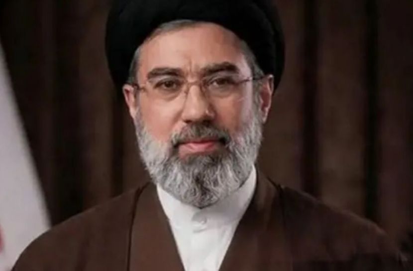 আহত অবস্থায় নিরাপদে আছেন ইরানের নতুন সর্বোচ্চ নেতা