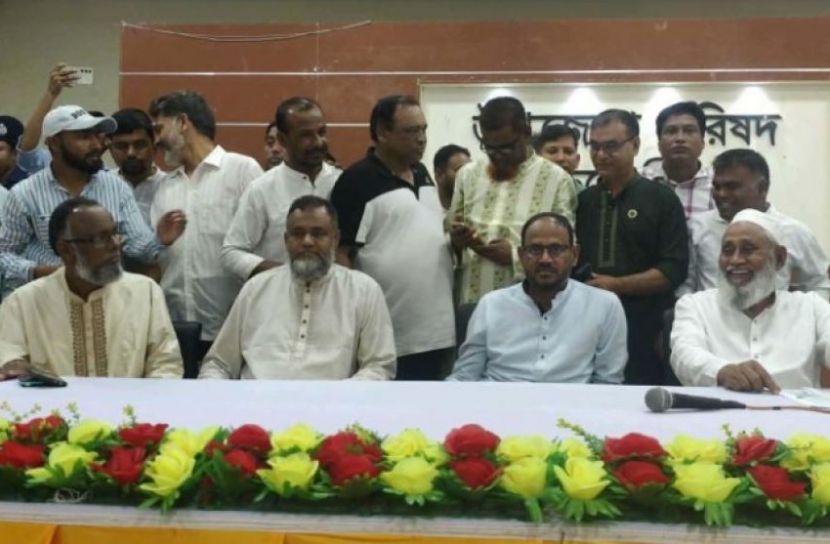 ফারাক্কা বাঁধ দেওয়ায় খাল ও নদীগুলো আজ অস্তিত্ব সংকটে: প্রতিমন্ত্রী