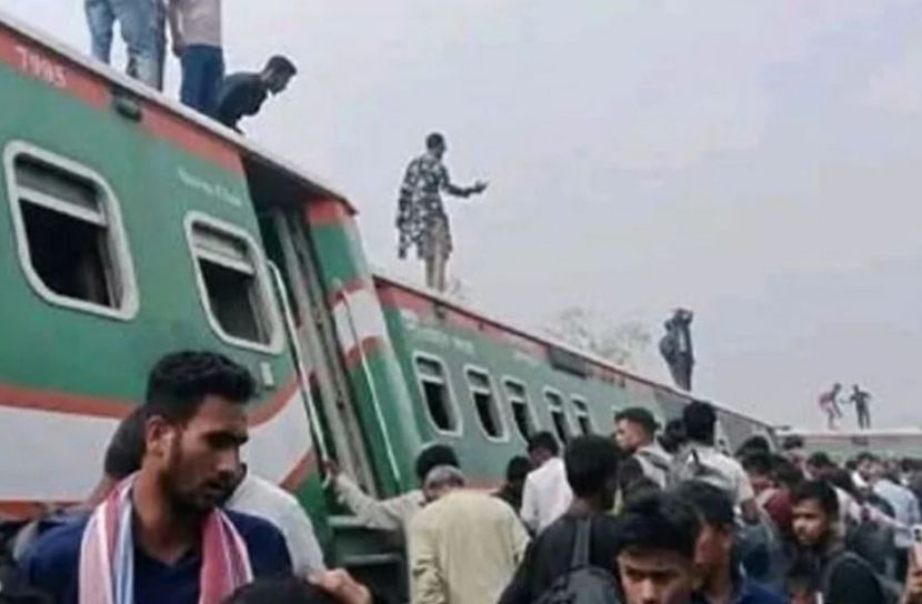 সান্তাহারে নীলসাগর এক্সপ্রেসের বগি লাইনচ্যুত