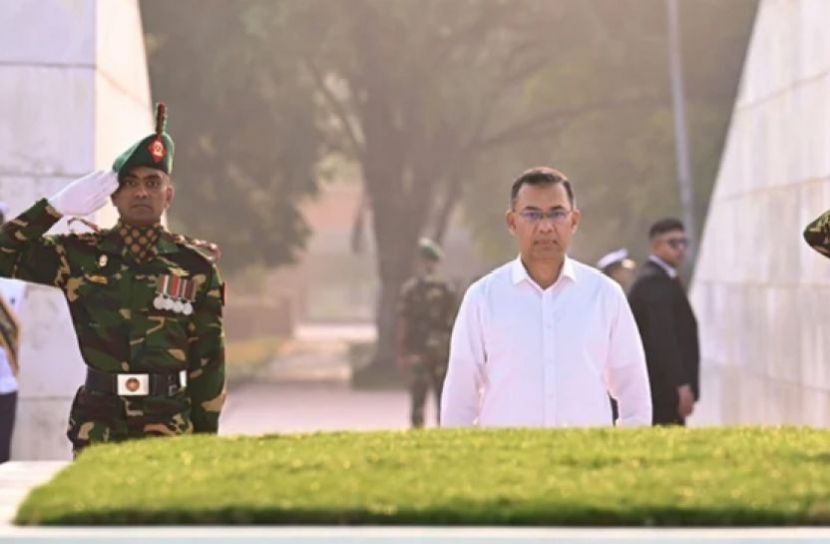 জিয়াউর রহমানের সমাধিতে প্রধানমন্ত্রীর শ্রদ্ধা নিবেদন