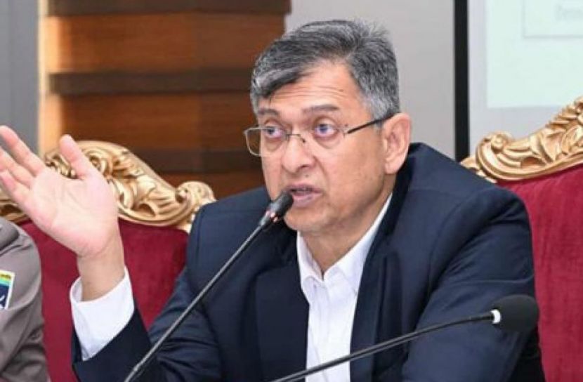 বর্তমান পোশাকে পুলিশ সদস্যরা সন্তুষ্ট নয়: স্বরাষ্ট্রমন্ত্রী