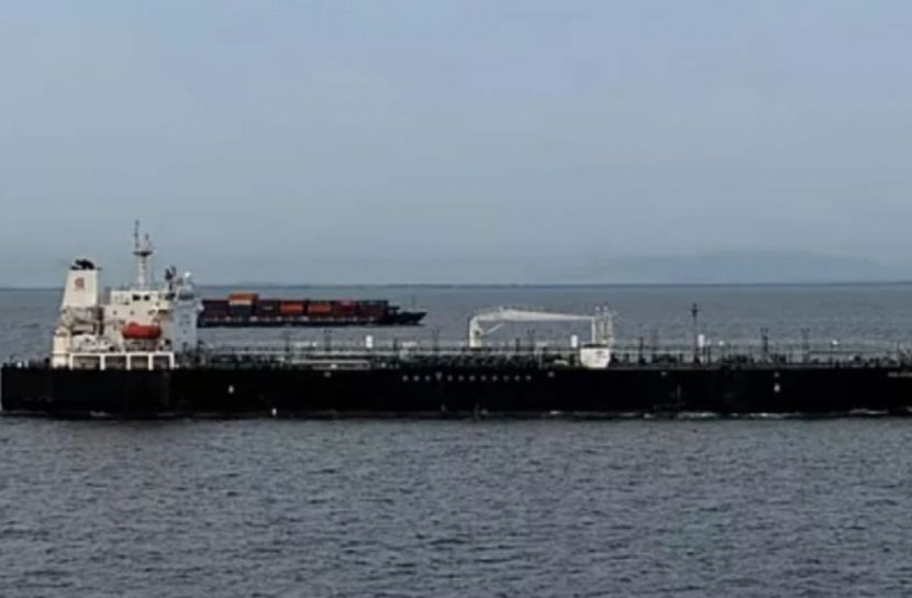 ২৫ হাজার টন ফার্নেস তেল নিয়ে চট্টগ্রামে পৌঁছেছে আরেক জাহাজ