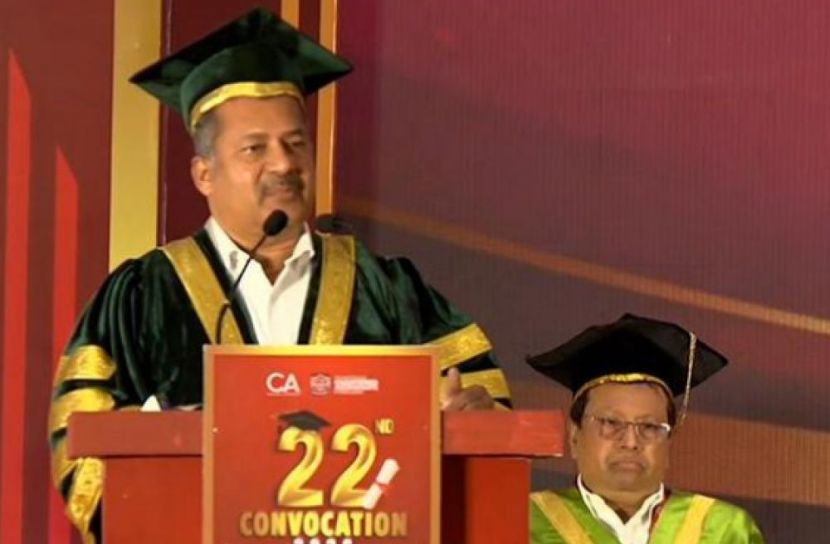 শিক্ষার্থীদের পরিবর্তিত যুগের সাথে তাল মিলিয়ে এগিয়ে চলতে হবে: তথ্যমন্ত্রী