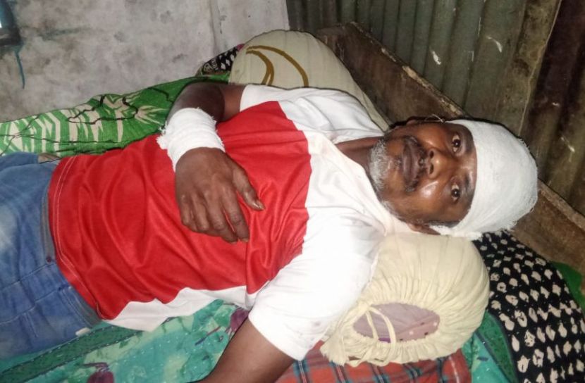 বন্দরে  চালককে কুপিয়ে অটোরিকশা ছিনতাই
