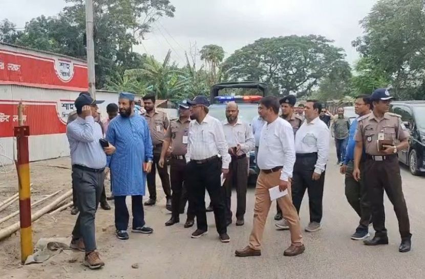 ঈদযাত্রা নির্বিঘ্ন করতে দৌলতদিয়া ঘাটে নৌসচিব
