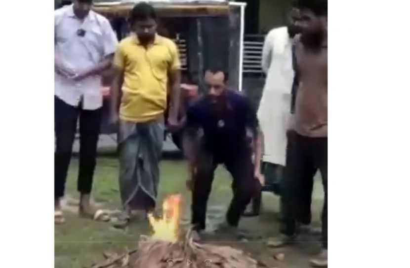 কুষ্টিয়ার মিরপুরে তামাকে আগুন দিয়ে কৃষকদের কান ধরে তওবা