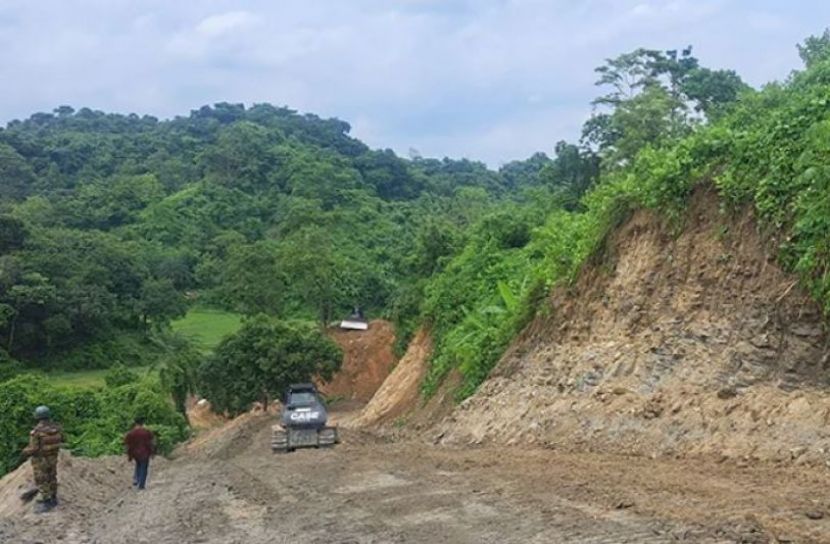 জঙ্গল সলিমপুরে সড়ক নির্মাণকাজ শুরু