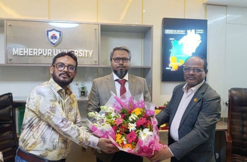 মেহেরপুর বিশ্ববিদ্যালয়ের নবনিযুক্ত উপাচার্যের দায়িত্ব গ্রহণ, ফুলেল শুভেচ্ছা