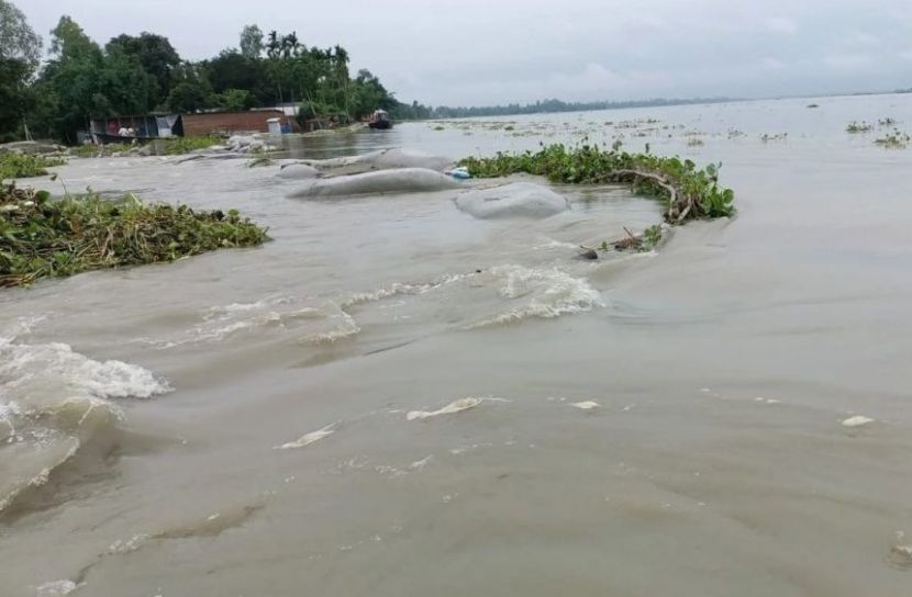 উজানের ঢলে কুড়িগ্রামে বন্যা পরিস্থিতির অবনতি