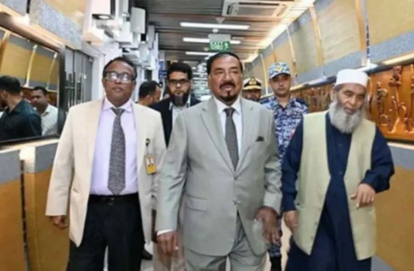 খামেনির জানাজায় অংশ নিতে ঢাকা ছাড়লেন স্পিকার