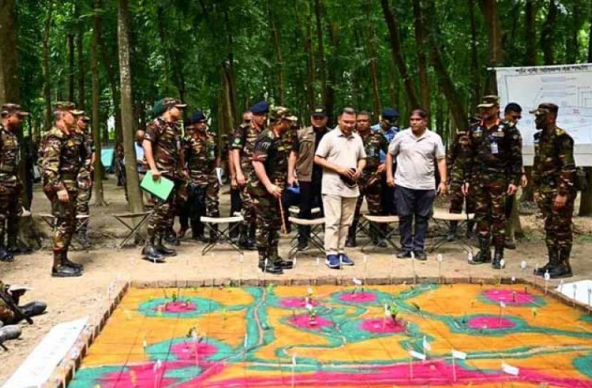 সেনাবাহিনীর গ্রীষ্মকালীন মহড়া আকস্মিক পরিদর্শনে প্রধানমন্ত্রী