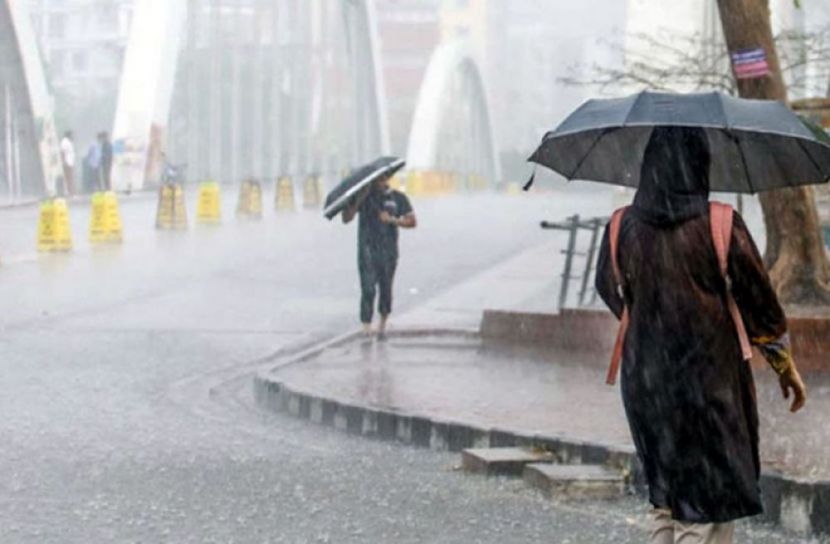 টানা বৃষ্টিতে ৪৮ ঘণ্টায় তিস্তা বিপৎসীমার ওপরে, ১২ জেলায় বন্যার শঙ্কা
