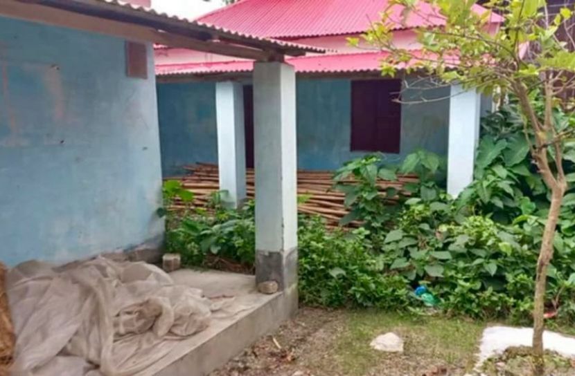 মানিকগঞ্জের সাটুরিয়ার আশ্রয়ণ প্রকল্পের ১৭ ঘরই তালাবদ্ধ, বঞ্চিত প্রকৃত ভূমিহীনরা
