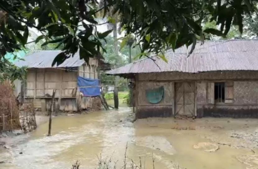 বন্যার পানি নামছে, ধীরে ধীরে স্বাভাবিক হচ্ছে রাঙ্গামাটি