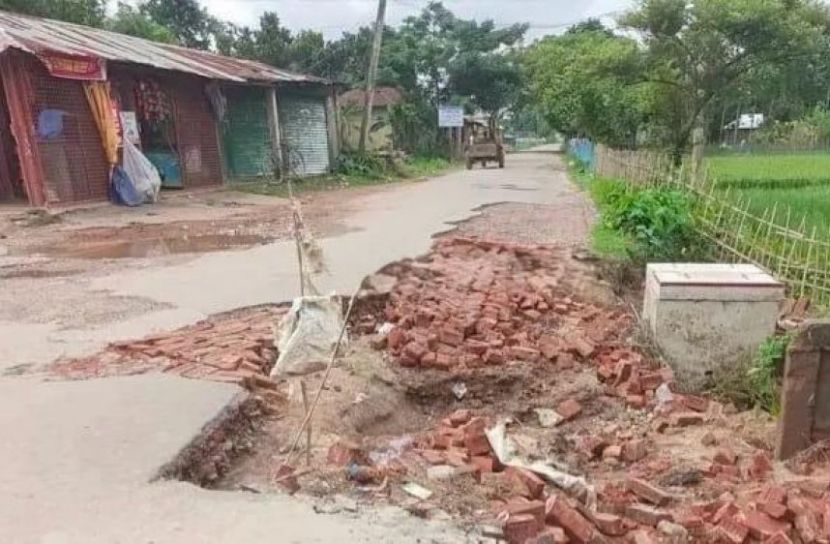 মৌলভীবাজারে চার উপজেলায় ৯৫ কি:মি সড়ক ক্ষতিগ্রস্ত