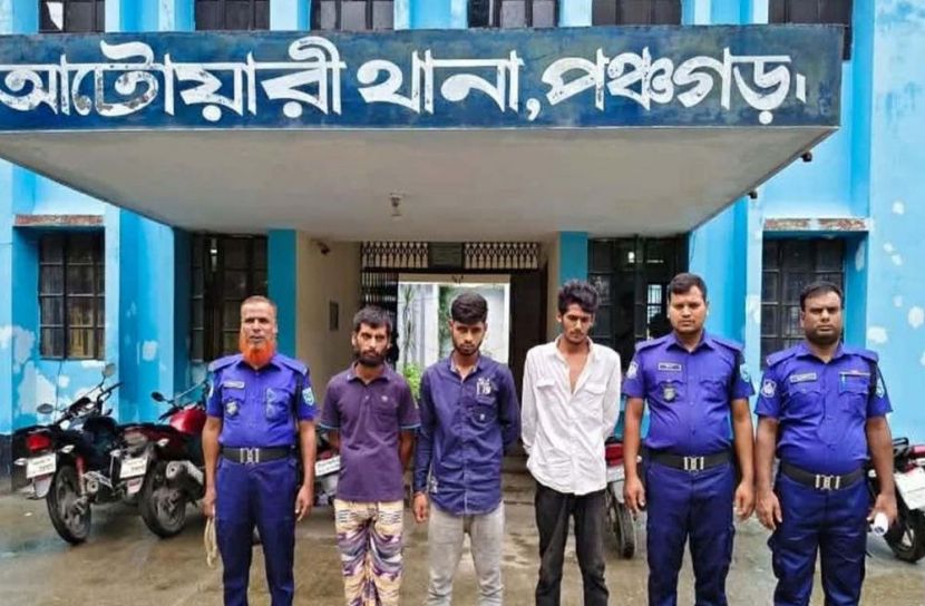 পঞ্চগড়ে ৩ মাদক কারবারির ৬ মাসের জেল