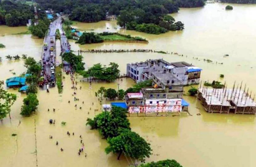 বন্যার পর জেলায় জেলায় ফিরছে স্বস্তি